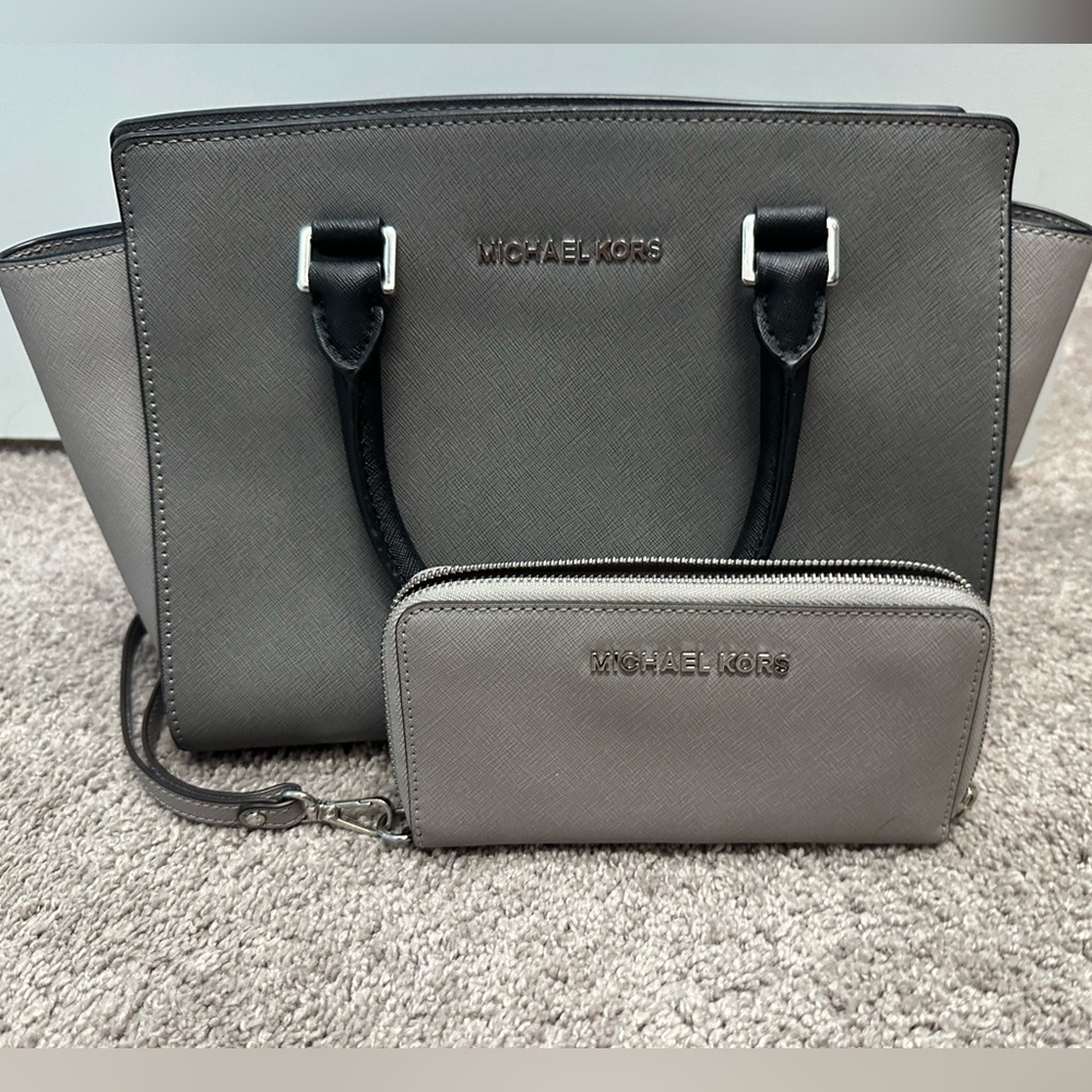 Michael Kors bag and wallet